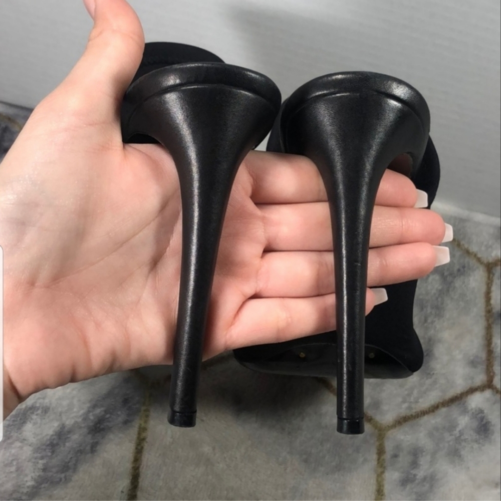 Authentic Balenciaga 4.5 inch Heels - Picture 4 of 6